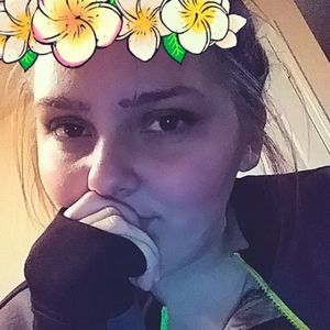 Meet your Posher, Whitney